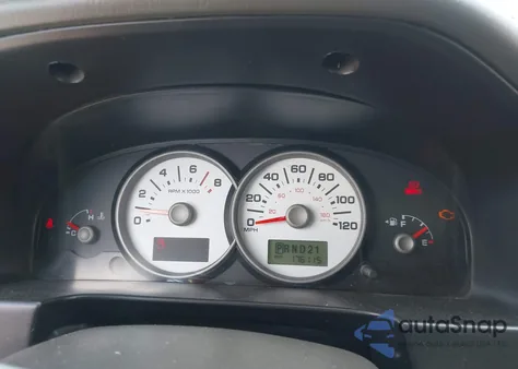 2005 Ford Escape Xlt z USA, uszkodzony, nr VIN 1FMYU031X5KA16323